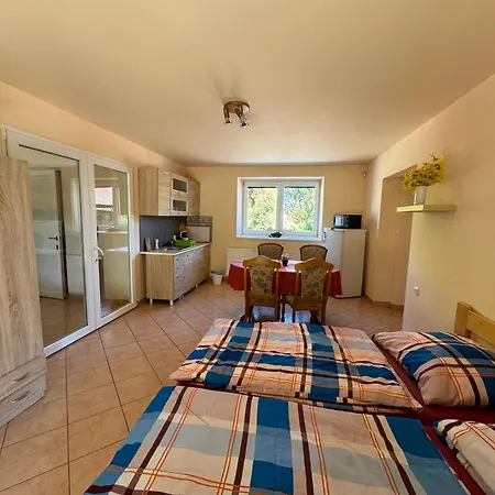 公寓 Apartmany Knezicky *